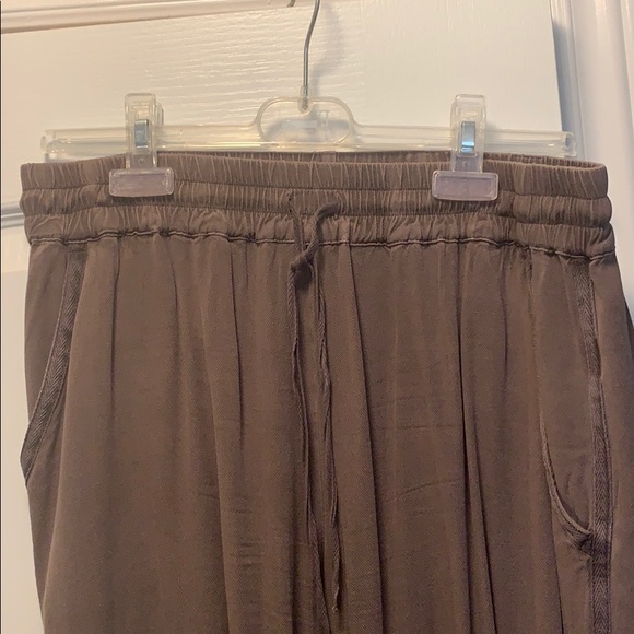 On the Road pants - Picture 2 of 7